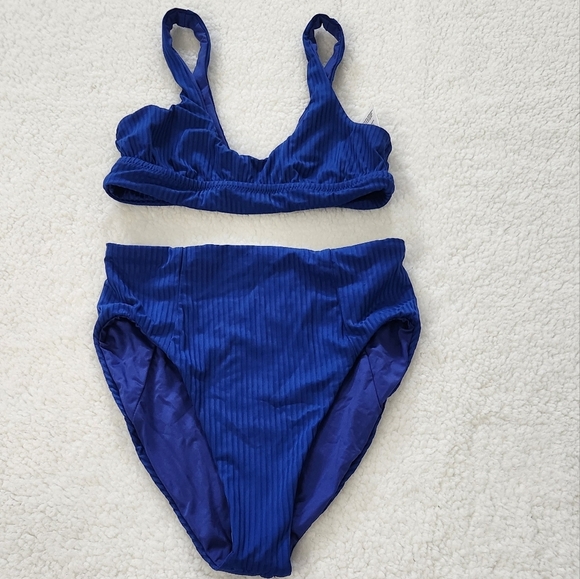 New!Vitamin A Sienna High Waist Full Cut Bottom,Eco-Rib Sienna Banded Bikini Top - Picture 3 of 12